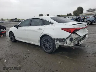 2019 Toyota Avalon Hybrid Limited with VIN 4T1B21FB8KU005018, listed as a Copart auction lot 45603125 with 111,976 mi miles and Salvage Title. Bid and sale history available at carsss.com. Image 2.