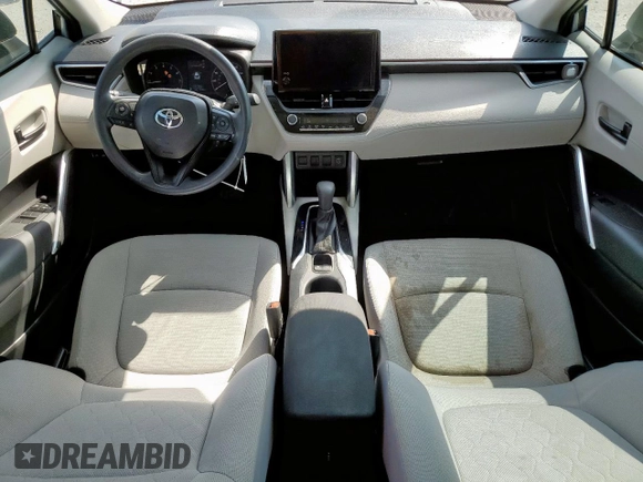 2023 Toyota Corolla Cross L z VIN 7MUAAAAG9PV039217, wystawiony jako Copart lot #57990905 z przebiegiem 13 405 mil mil oraz Szkoda całkowita • Salvage title. Historia ofert i sprzedaży dostępna na DreamBid. Obrazek 8.