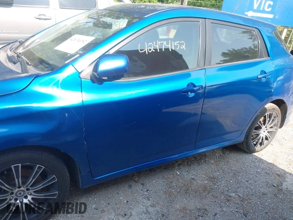2009 Toyota Matrix S с VIN 2T1KE40E59C008725, выставлен на аукционе IAAI как лот 42474152 с пробегом 177 618 миль миль и . История ставок и продаж доступна на DreamBid. Изображение 14.