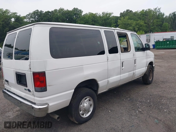 2011 Ford Econoline Passenger XL с VIN 1FBNE3BL3BDA61357, выставлен на аукционе IAAI как лот 39828147 с пробегом 106 810 миль миль и . История ставок и продаж доступна на DreamBid. Изображение 4.