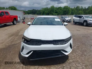 2023 Kia K5 LXS z VIN 5XXG14J2XPG210651, wystawiony jako IAAI lot #42243437 z przebiegiem 37 367 mil mil oraz . Historia ofert i sprzedaży dostępna na DreamBid. Obrazek 12.