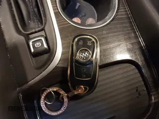 2019 Buick Envision Essence with VIN LRBFX2SA5KD042858, listed as a IAAI auction lot 41578001 with 32,524 mi miles and . Bid and sale history available at carsss.com. Image 11.