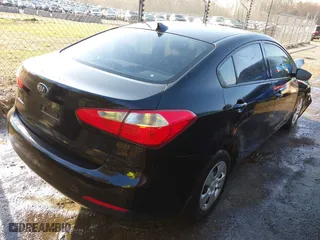 2016 Kia Forte LX with VIN KNAFK4A61G5612006, listed as a IAAI auction lot 41772530 with 86,647 mi miles. Bid and sale history available at carsss.com. Image 4.