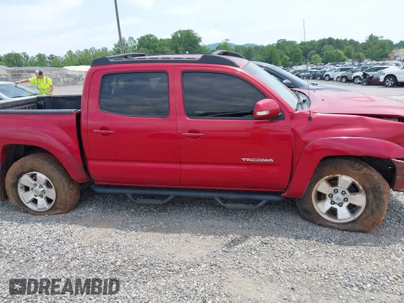 2015 Toyota Tacoma с VIN 3TMLU4EN5FM188212, выставлен на аукционе IAAI как лот 42319990 с пробегом 105 691 миль миль и . История ставок и продаж доступна на DreamBid. Изображение 13.