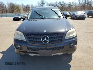 2006 Mercedes-Benz M 350 with VIN 4JGBB86E56A076073, listed as a Copart auction lot 52867775 with 139,017 mi miles and Salvage Title. Bid and sale history available at DreamBid. Image 5.