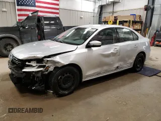 2014 Volkswagen Jetta SE с VIN 3VWD17AJ4EM241530, выставлен на аукционе Copart как лот 49156095 с пробегом 93 964 миль миль и Чистый • Clean title. История ставок и продаж доступна на DreamBid. Изображение 1.