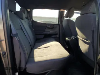 2019 Toyota Tacoma SR z VIN 3TMCZ5AN4KM273999, wystawiony jako Copart lot #55942135 z przebiegiem 101 513 mil mil oraz Szkoda całkowita • Salvage title. Historia ofert i sprzedaży dostępna na DreamBid. Obrazek 10.