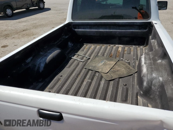 2011 Ford Ranger XL z VIN 1FTKR1AD8BPA54386, wystawiony jako Copart lot #58412835 z przebiegiem 85 137 mil mil oraz Szkoda całkowita • Salvage title. Historia ofert i sprzedaży dostępna na DreamBid. Obrazek 10.
