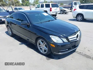 2013 Mercedes-Benz E 350 with VIN WDDKJ5KB3DF182531, listed as a IAAI auction lot 42460117 with 142,527 mi miles and . Bid and sale history available at DreamBid. Image 1.