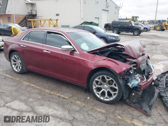 2019 Chrysler 300 C Luxury Series with VIN 2C3CCAPT8KH506432, listed as a IAAI auction lot 40933892 with 100,862 mi miles and . Bid and sale history available at carsss.com. Image 1.