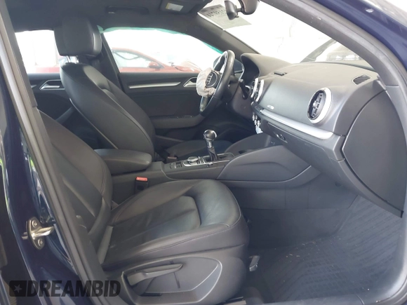 2017 Audi A3 Premium z VIN WAUAUGFF1H1058697, wystawiony jako IAAI lot #42159744 z przebiegiem 55 852 mil mil oraz . Historia ofert i sprzedaży dostępna na DreamBid. Obrazek 5.