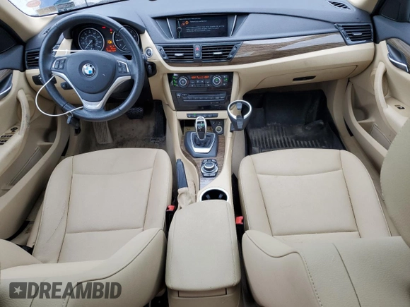 2014 BMW X1 xDrive28i z VIN WBAVL1C55EVY20446, wystawiony jako Copart lot #58672355 z przebiegiem 127 601 mil mil oraz Czysty tytuł • Clean title. Historia ofert i sprzedaży dostępna na DreamBid. Obrazek 8.