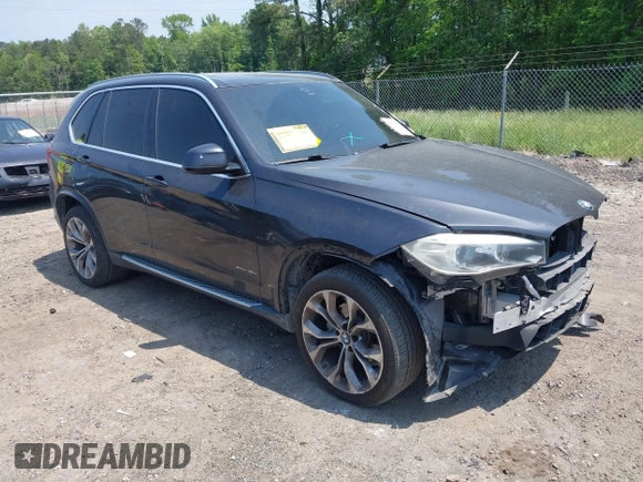 2016 BMW X5 xDrive35i z VIN 5UXKR0C51G0P22771, wystawiony jako IAAI lot #42161841 z przebiegiem 117 272 mil mil oraz . Historia ofert i sprzedaży dostępna na DreamBid. Obrazek 1.