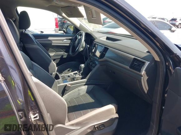 2021 Volkswagen Atlas SEL Premium z VIN 1V2TR2CA8MC512367, wystawiony jako IAAI lot #41936437 z przebiegiem 62 416 mil mil oraz . Historia ofert i sprzedaży dostępna na DreamBid. Obrazek 5.