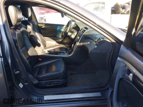 2005 Acura TL with VIN 19UUA662X5A050563, listed as a IAAI auction lot 41817787 with 244,739 mi miles. Bid and sale history available at carsss.com. Image 5.