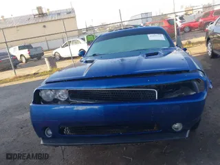 2010 Dodge Challenger R/T with VIN 2B3CJ5DT1AH319501, listed as a IAAI auction lot 41855316 with 95,759 mi miles. Bid and sale history available at carsss.com. Image 13.
