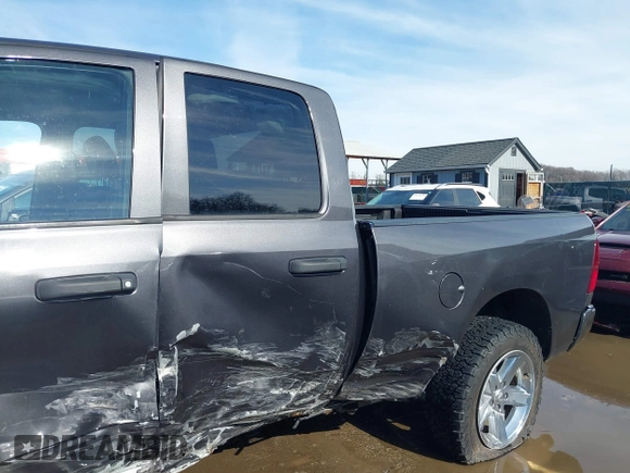 2018 Ram 1500 Tradesman with VIN 1C6RR7FT2JS208952, listed as a IAAI auction lot 41571537 with 116,709 mi miles and . Bid and sale history available at DreamBid. Image 16.