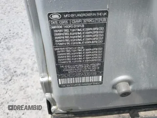 2005 Land Rover LR3 SE z VIN SALAE25485A336499, wystawiony jako IAAI lot #42461282 z przebiegiem 181 089 mil mil oraz . Historia ofert i sprzedaży dostępna na DreamBid. Obrazek 9.