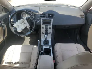 2011 Volvo C70 z VIN YV1672MC0BJ107689, wystawiony jako Copart lot #52407445 z przebiegiem Nie podano mil oraz Szkoda całkowita • Salvage title. Historia ofert i sprzedaży dostępna na DreamBid. Obrazek 8.