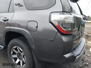2019 Toyota 4Runner SR5 with VIN JTEBU5JR1K5649556, listed as a IAAI auction lot 41421005 with 131,814 mi miles. Bid and sale history available at carsss.com. Image 6.