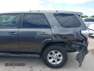 2018 Toyota 4Runner SR5 с VIN JTEZU5JRXJ5189536, выставлен на аукционе IAAI как лот 42314799 с пробегом 145 889 миль миль и . История ставок и продаж доступна на DreamBid. Изображение 6.