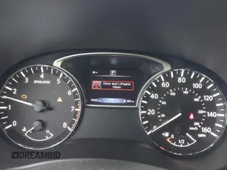 2019 Nissan Pathfinder SV z VIN 5N1DR2MN2KC598047, wystawiony jako IAAI lot #42175178 z przebiegiem 74 455 mil mil oraz . Historia ofert i sprzedaży dostępna na DreamBid. Obrazek 7.