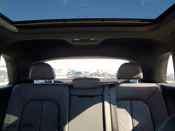 2020 Audi Q3 Premium Plus with VIN WA1BECF30L1090725, listed as a Copart auction lot 88291455 with 48,182 mi miles and Salvage Title. Bid and sale history available at carsss.com. Image 10.
