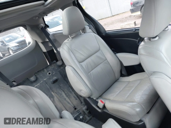 2016 Toyota Sienna XLE with VIN 5TDYK3DC5GS700459, listed as a IAAI auction lot 41905607 with Not provided miles and . Bid and sale history available at DreamBid. Image 8.