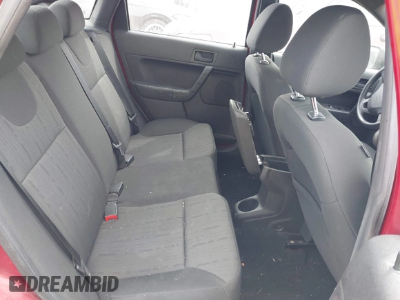 2009 Ford Focus SE z VIN 1FAHP35N69W197700, wystawiony jako IAAI lot #41834668 z przebiegiem 176 623 mil mil oraz . Historia ofert i sprzedaży dostępna na DreamBid. Obrazek 8.
