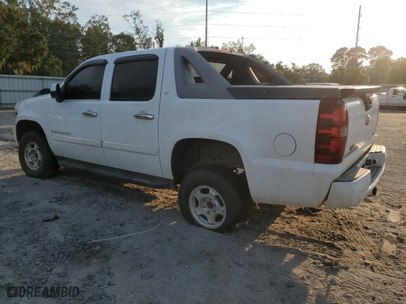 2007 Chevrolet Avalanche LT w/2LT with VIN 3GNEC12067G296252, listed as a Copart auction lot 74441804 with 184,224 mi miles and Salvage Title. Bid and sale history available at carsss.com. Image 2.