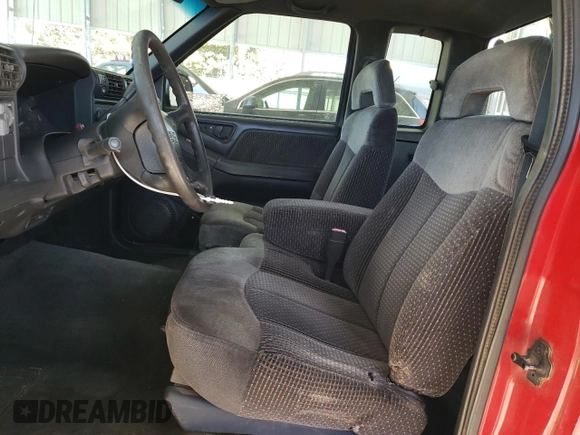 1996 GMC Sonoma SLS with VIN 1GTDT19W9T8510620, listed as a Copart auction lot 75432024 with 132,192 mi miles and Salvage Title. Bid and sale history available at carsss.com. Image 7.