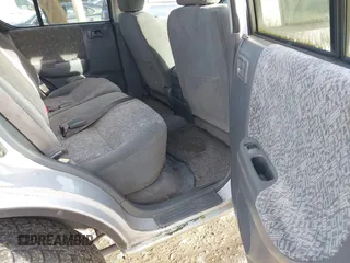 2002 Isuzu Rodeo z VIN 4S2DM58W924321403, wystawiony jako IAAI lot #41503572 z przebiegiem 235 072 mil mil oraz . Historia ofert i sprzedaży dostępna na DreamBid. Obrazek 8.