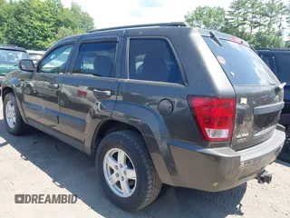 2005 Jeep Grand Cherokee Laredo с VIN 1J4HR48N65C530330, выставлен на аукционе IAAI как лот 42733901 с пробегом 177 349 миль миль и . История ставок и продаж доступна на DreamBid. Изображение 3.