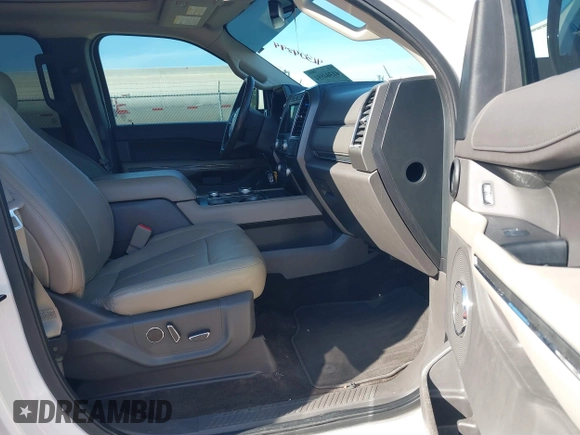 2018 Ford Expedition Max XLT with VIN 1FMJK1JT2JEA26516, listed as a IAAI auction lot 41304894 with 117,140 mi miles and . Bid and sale history available at DreamBid. Image 5.