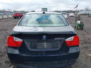 2008 BMW 3 Series 328xi with VIN WBAVC93518K036611, listed as a IAAI auction lot 41458902 with 162,425 mi miles and . Bid and sale history available at DreamBid. Image 16.