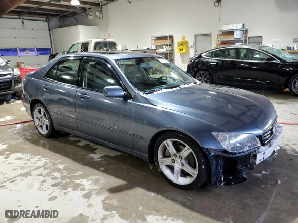 2004 Lexus IS 300 with VIN JTHBD192840088064, listed as a Copart auction lot 88939595 with 121,601 mi miles and Salvage Title. Bid and sale history available at carsss.com. Image 4.