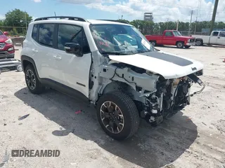2023 Jeep Renegade Latitude z VIN ZACNJDB12PPP39095, wystawiony jako IAAI lot #42242815 z przebiegiem 16 931 mil mil oraz . Historia ofert i sprzedaży dostępna na DreamBid. Obrazek 1.