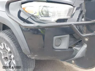 2017 Toyota Tacoma SR5 with VIN 5TFCZ5AN8HX047614, listed as a IAAI auction lot 41939182 with 351,008 mi miles. Bid and sale history available at carsss.com. Image 17.