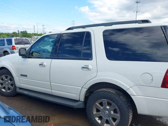 2008 Ford Expedition SSV with VIN 1FMFU15518LA78950, listed as a IAAI auction lot 42307155 with 224,243 mi miles and . Bid and sale history available at DreamBid. Image 15.
