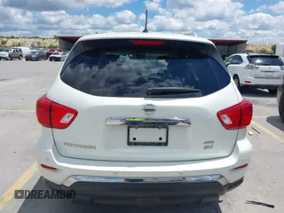 2017 Nissan Pathfinder SL with VIN 5N1DR2MM9HC622361, listed as a IAAI auction lot 42238045 with 111,607 mi miles and . Bid and sale history available at DreamBid. Image 17.