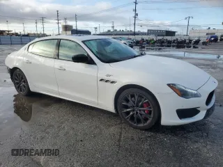2022 Maserati Quattroporte GT z VIN ZAM56XPA9N1386149, wystawiony jako Copart lot #45134625 z przebiegiem 19 642 mil mil oraz Szkoda całkowita • Salvage title. Historia ofert i sprzedaży dostępna na DreamBid. Obrazek 4.