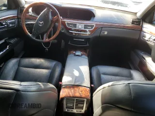 2010 Mercedes-Benz S 400 with VIN WDDNG9FB9AA310731, listed as a Copart auction lot 73375434 with 183,515 mi miles and Salvage Title. Bid and sale history available at DreamBid. Image 8.