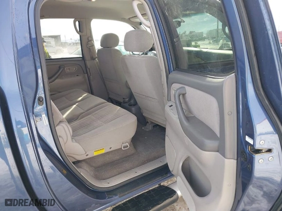 2004 Toyota Tundra SR5 with VIN 5TBDT44184S458982, listed as a IAAI auction lot 41369857 with 115,257 mi miles. Bid and sale history available at carsss.com. Image 8.