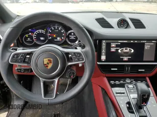 2021 Porsche Cayenne z VIN WP1BA2AY4MDA43131, wystawiony jako Copart lot #70958822 z przebiegiem 12 564 mil mil oraz . Historia ofert i sprzedaży dostępna na DreamBid. Obrazek 8.