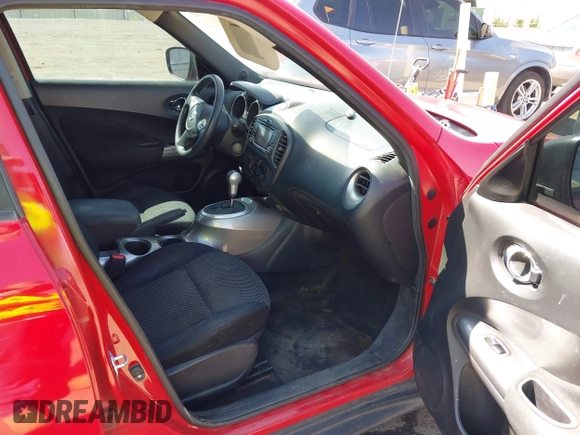 2016 Nissan Juke S with VIN JN8AF5MR2GT601724, listed as a IAAI auction lot 42053764 with 123,292 mi miles. Bid and sale history available at carsss.com. Image 5.