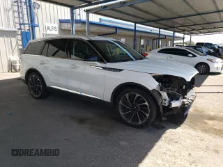 2021 Lincoln Aviator Reserve with VIN 5LM5J7WC9MGL08464, listed as a Copart auction lot 59181695 with 27,830 mi miles and Salvage title. Bid and sale history available at DreamBid. Image 4.