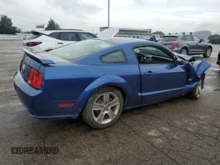 2009 Ford Mustang GT with VIN 1ZVHT82H895128673, listed as a Copart auction lot 59775835 with 30,607 mi miles and Salvage title. Bid and sale history available at DreamBid. Image 3.