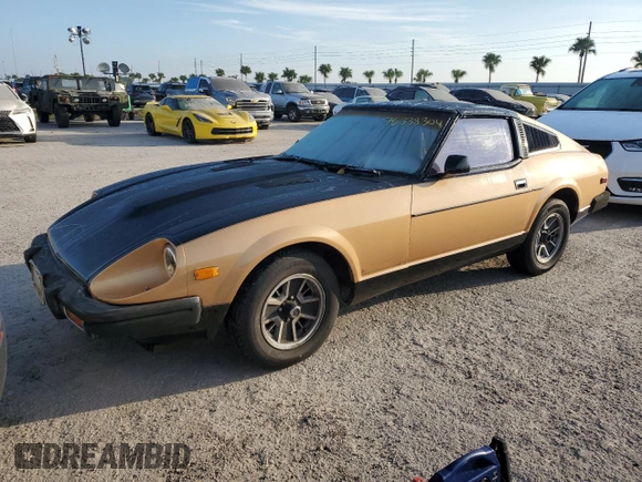 1980 Datsun 280ZX z VIN HS130221335, wystawiony jako Copart lot #76338304 z przebiegiem 135 266 mil mil oraz Szkody całkowita. Historia ofert i sprzedaży dostępna na DreamBid. Obrazek 1.