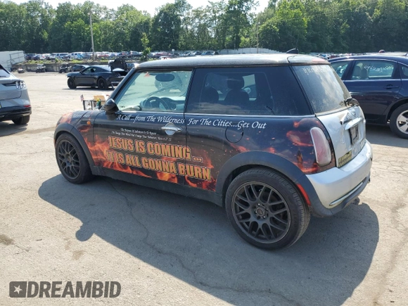 2005 MINI Hardtop с VIN WMWRC33495TJ66986, выставлен на аукционе Copart как лот 61852735 с пробегом Не указан миль и Списание • Salvage title. История ставок и продаж доступна на DreamBid. Изображение 2.