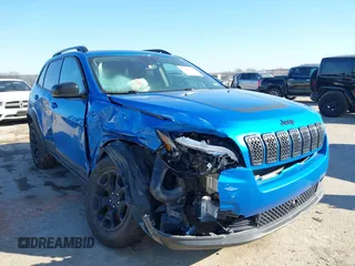 2022 Jeep Cherokee X with VIN 1C4PJMCX6ND522563, listed as a IAAI auction lot 41469722 with 44,970 mi miles. Bid and sale history available at carsss.com. Image 1.